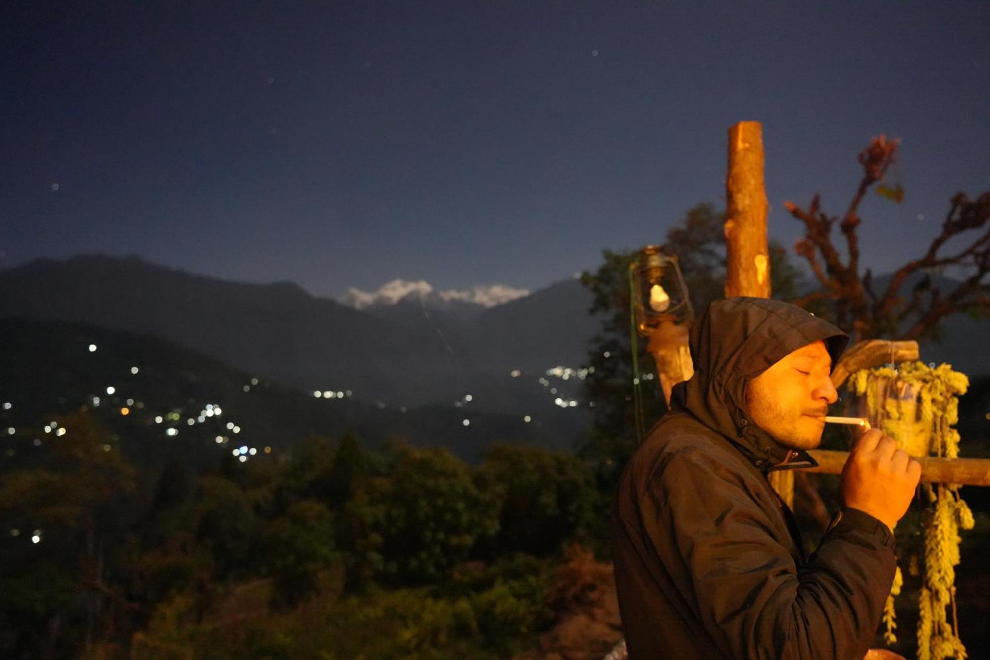 بيت شباب Wake In Himalayas بيلينغ المظهر الخارجي الصورة