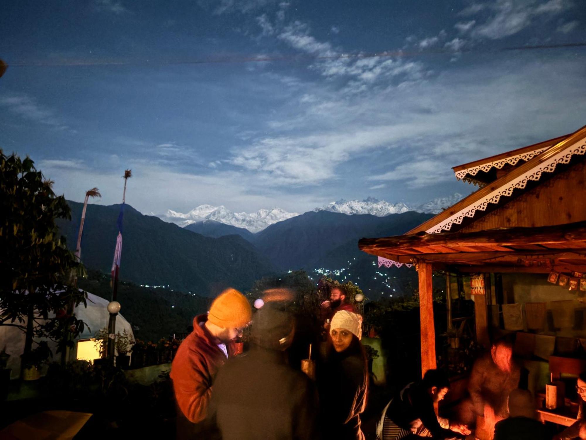 بيت شباب Wake In Himalayas بيلينغ المظهر الخارجي الصورة